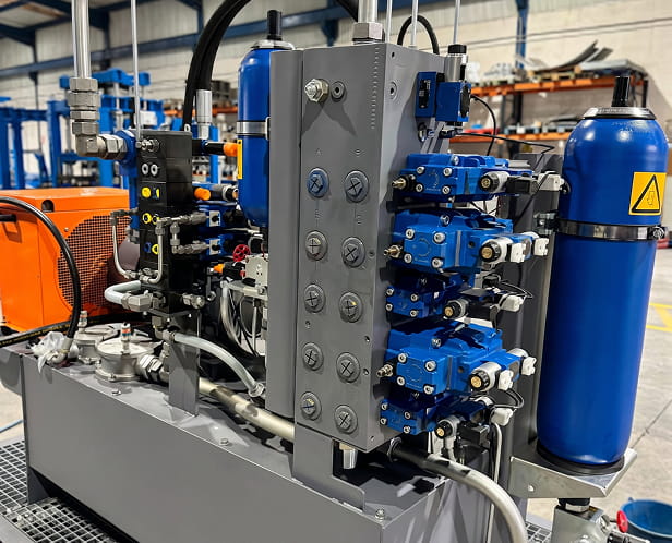 Maquinaria industrial Toro Machinery
